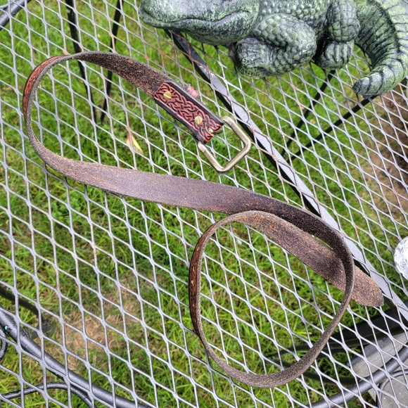 Vintage Leather Tooled Belt    54 " - Picture 5 of 7